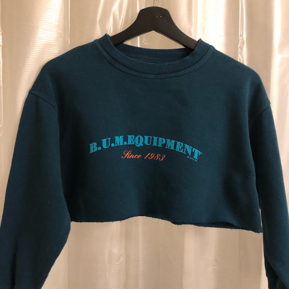 Bum crop shirt